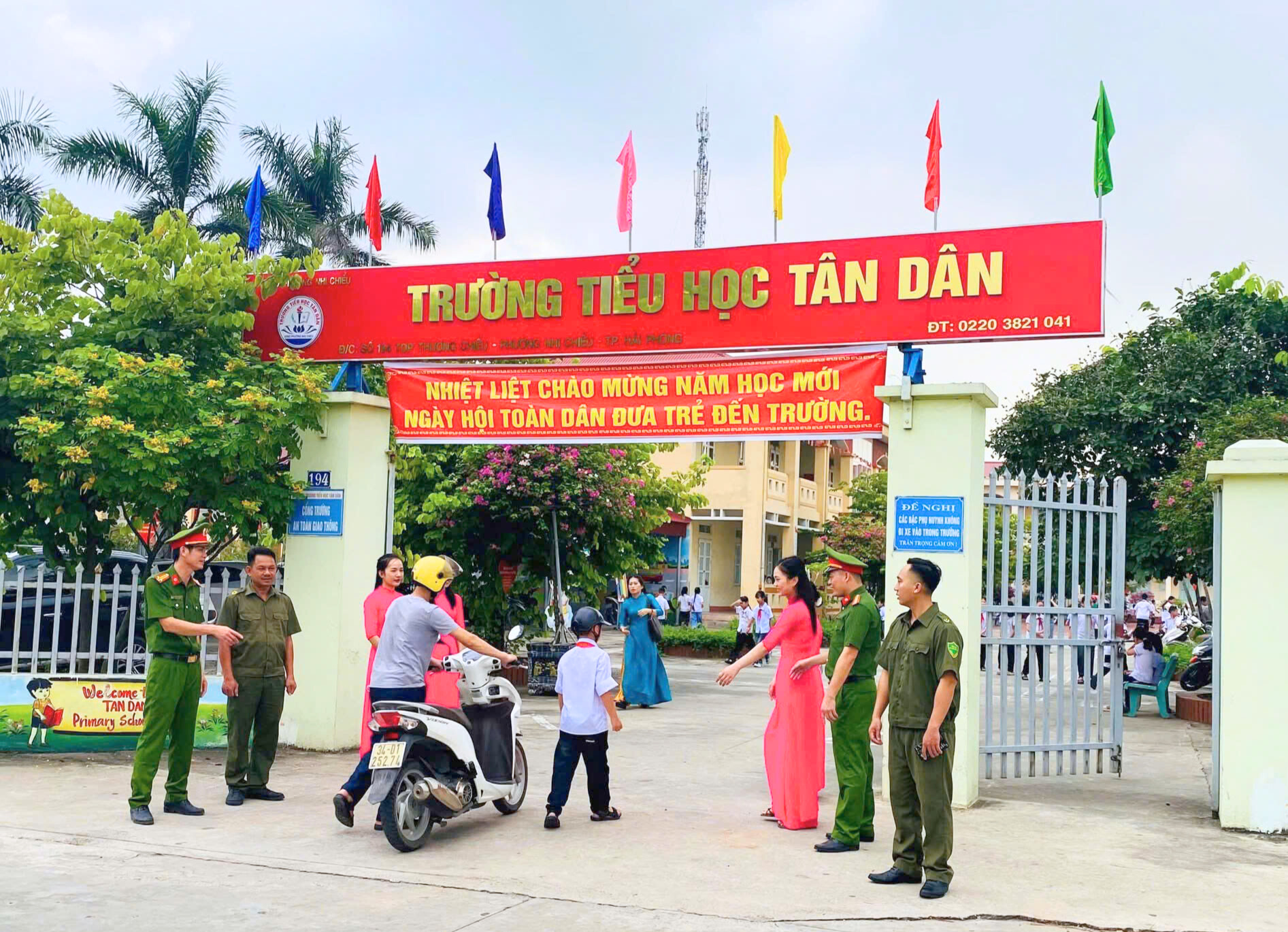 Công an phường Nhị Chiểu giáo dục pháp luật, xây dựng môi trường học đường an toàn Trường Tiểu học Tân Dân